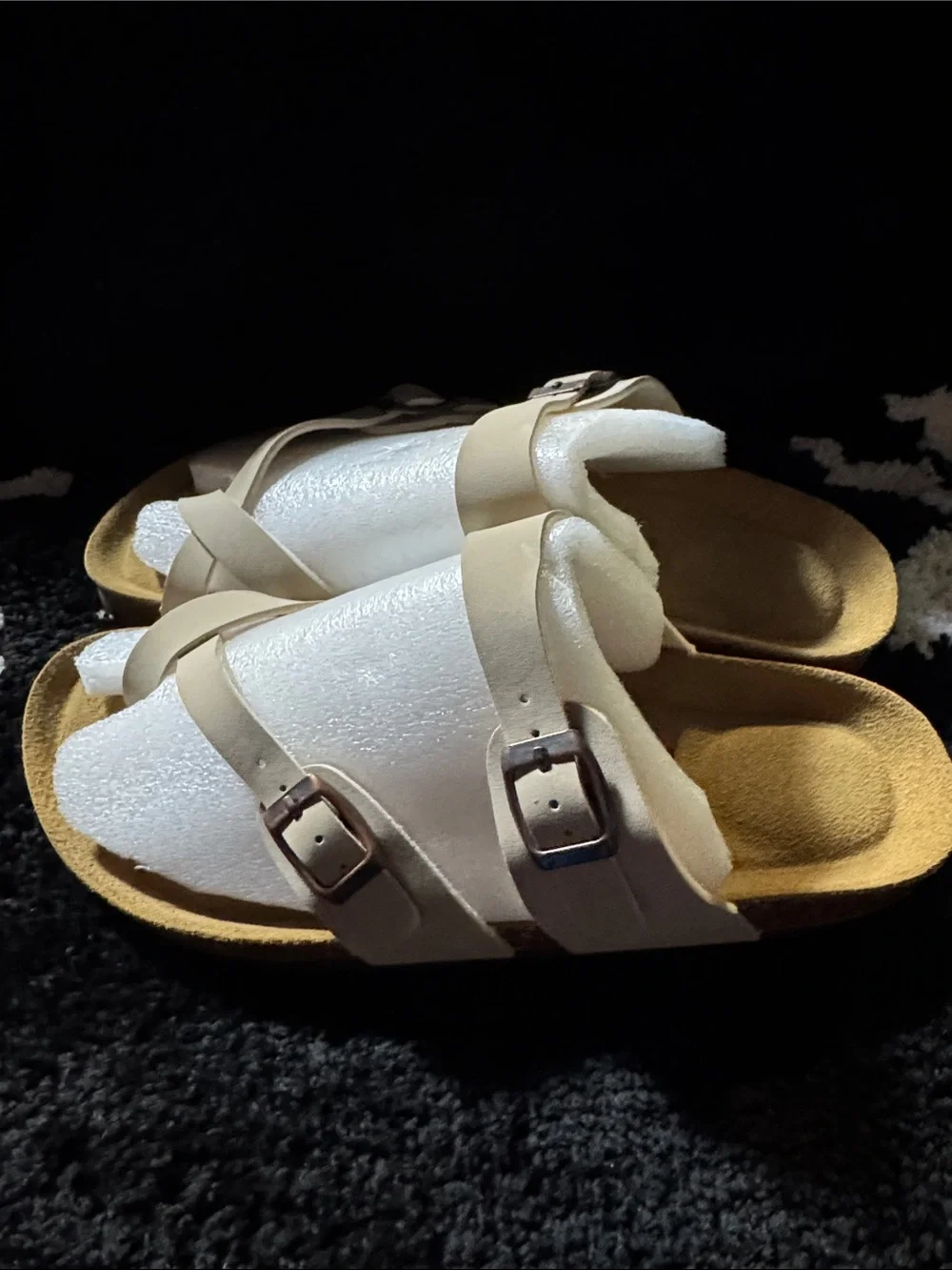 Women’s NWT size 11m Beige Strappy Buckle Footbed Sandals